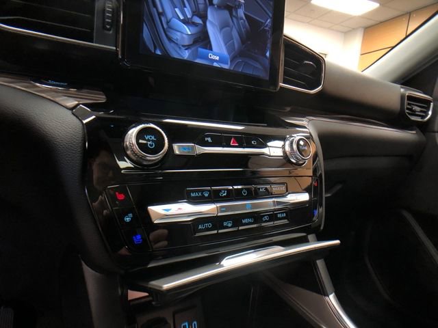 Certified 2022 Ford Explorer Limited image 16