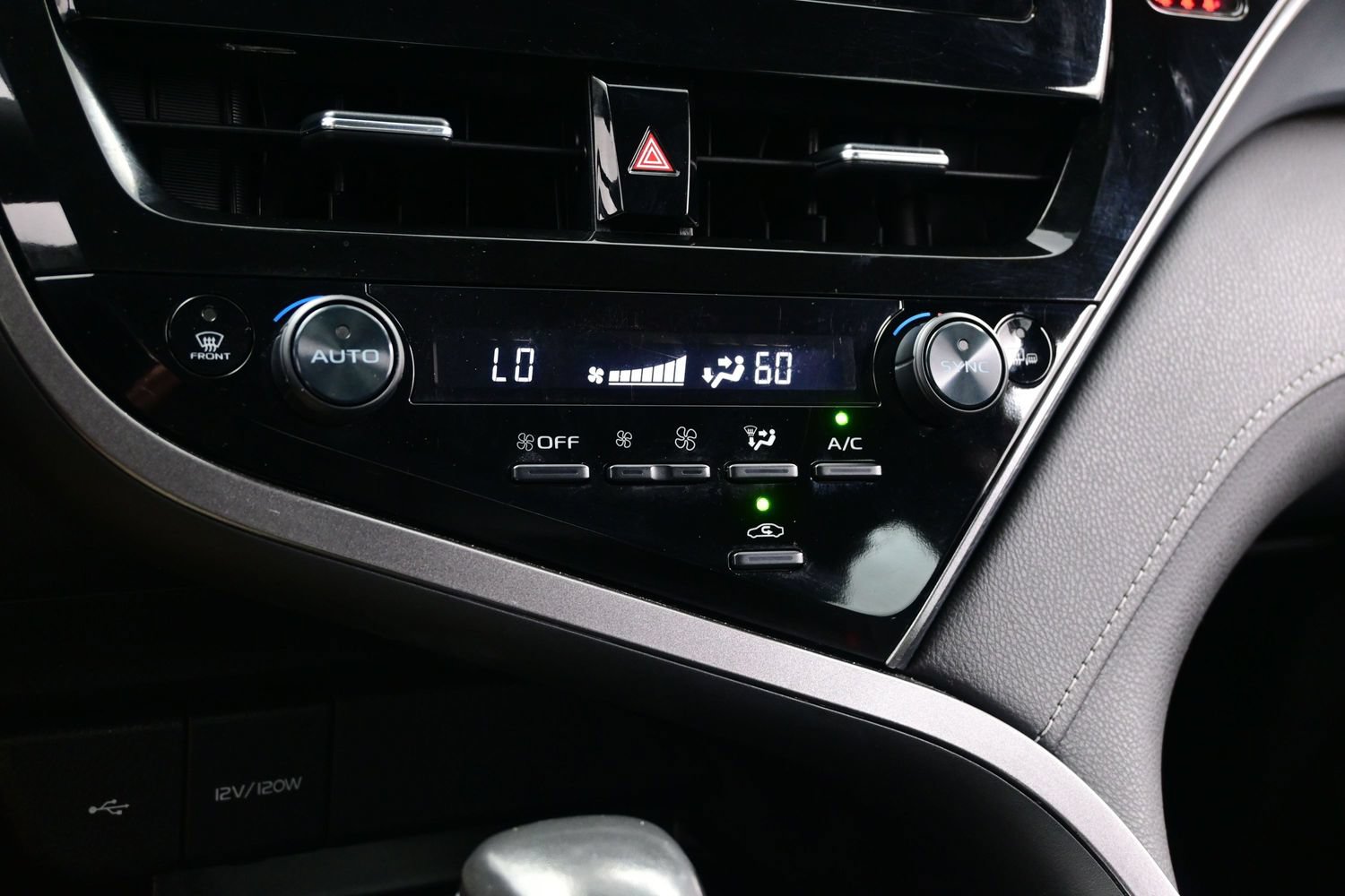 Used 2024 Toyota Camry SE FWD image 20