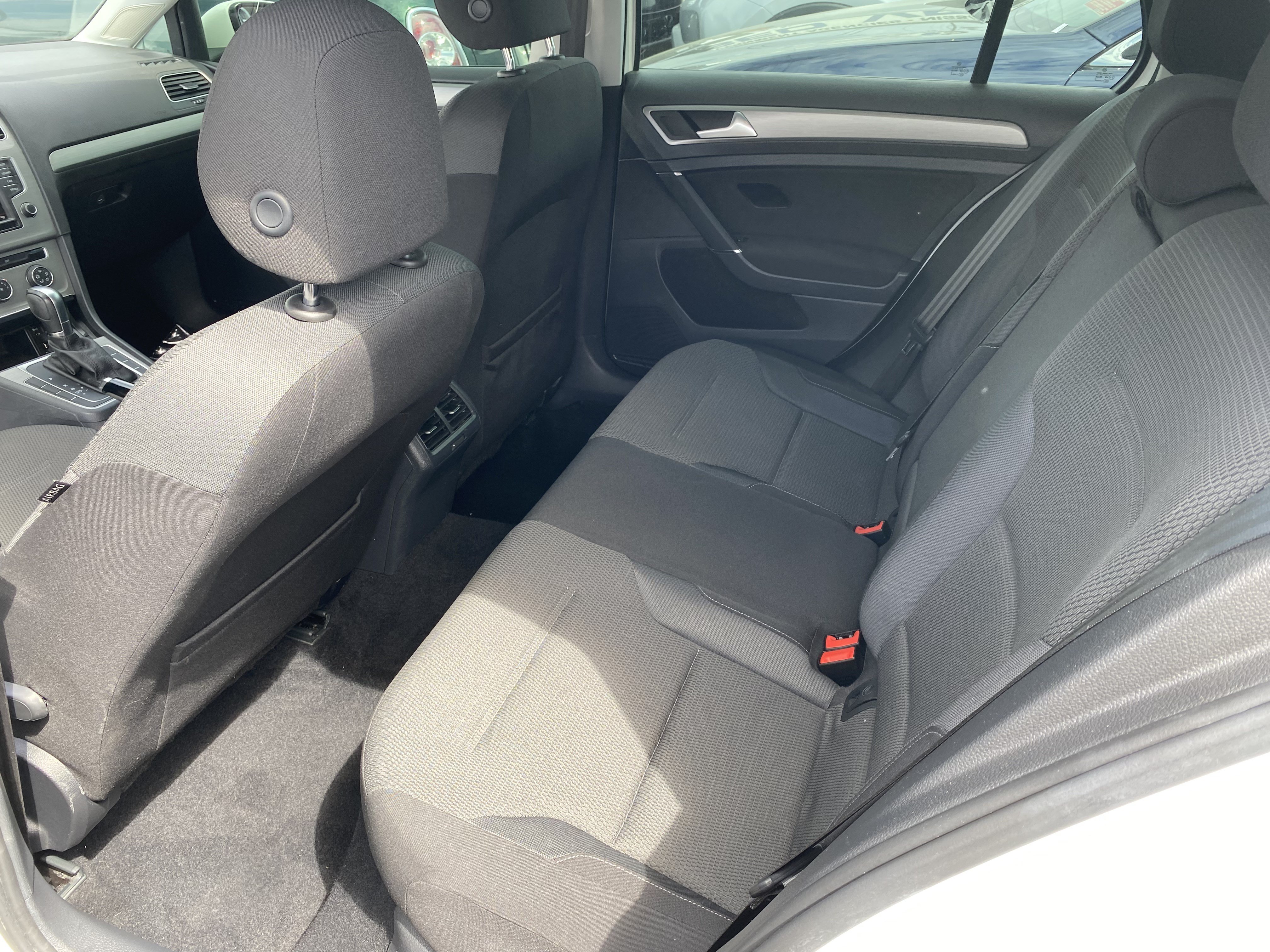 Used 2016 Volkswagen Golf S FWD image 13