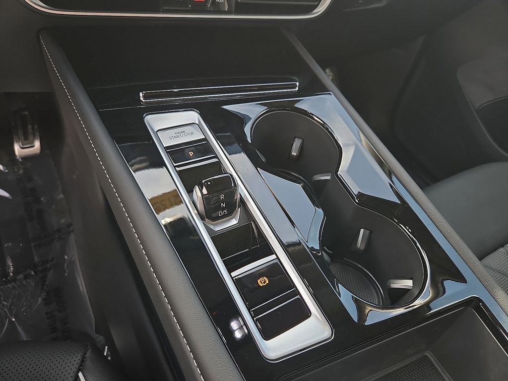 Used 2025 Volkswagen Atlas SEL Premium R-Line image 25