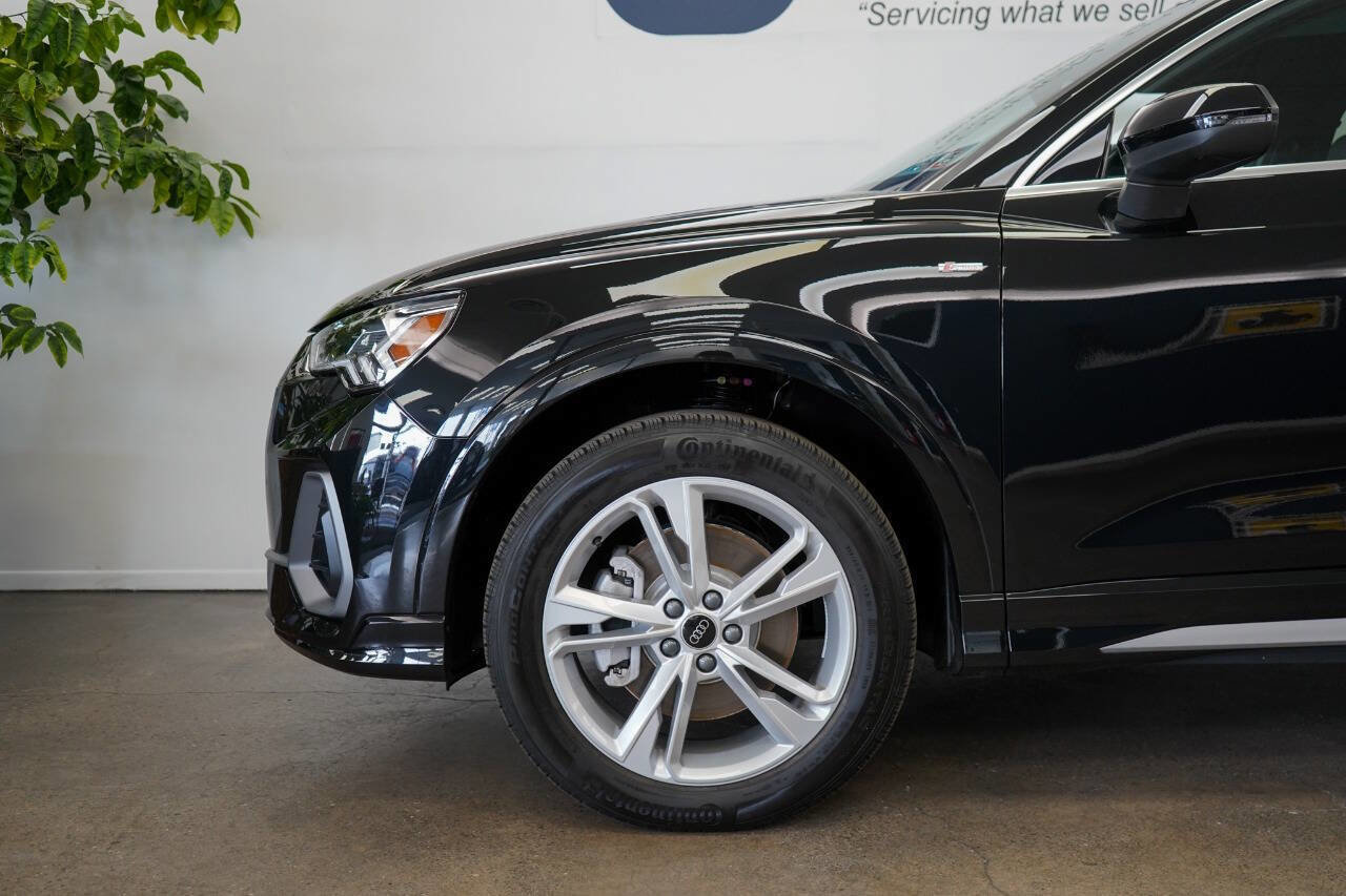Used 2024 Audi Q3 2.0T Premium Plus w/ Premium Plus Package image 7