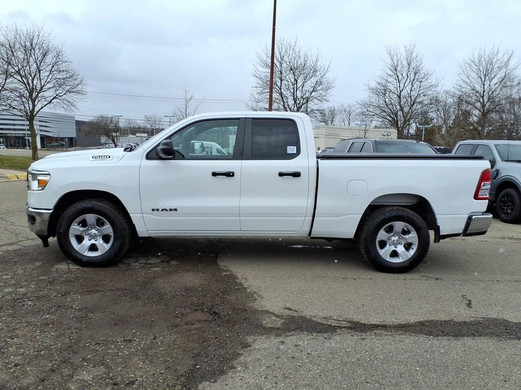 Used 2023 RAM 1500 Big Horn AWD/4WD image 2
