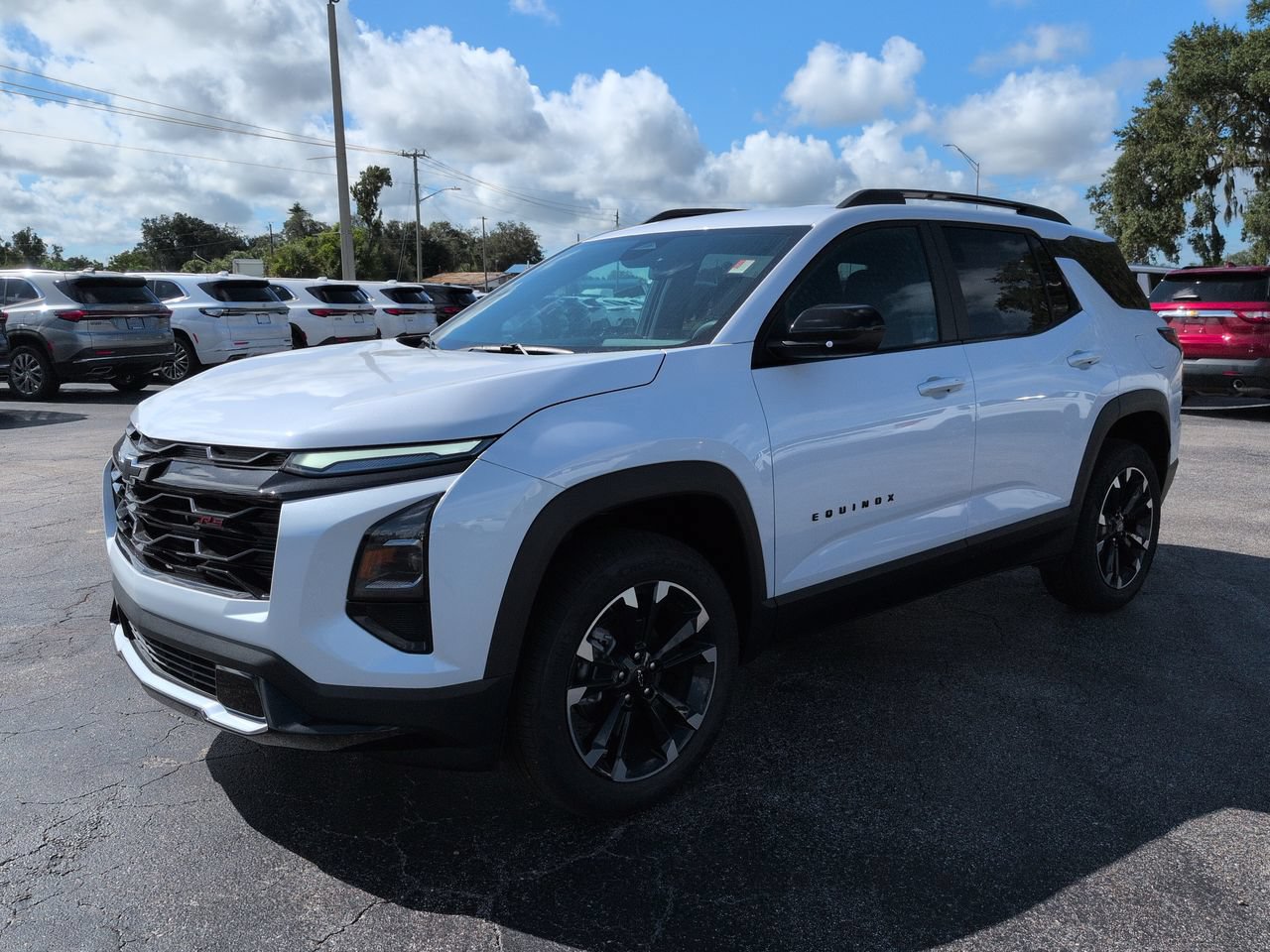 New 2027 Chevrolet Equinox RS w/ Convenience Package III FWD image 8