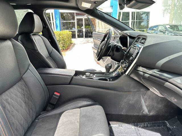Used 2023 Nissan Maxima SR w/ Sport Mat Group image 30