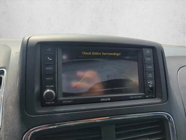 Used 2017 Dodge Grand Caravan GT FWD image 12