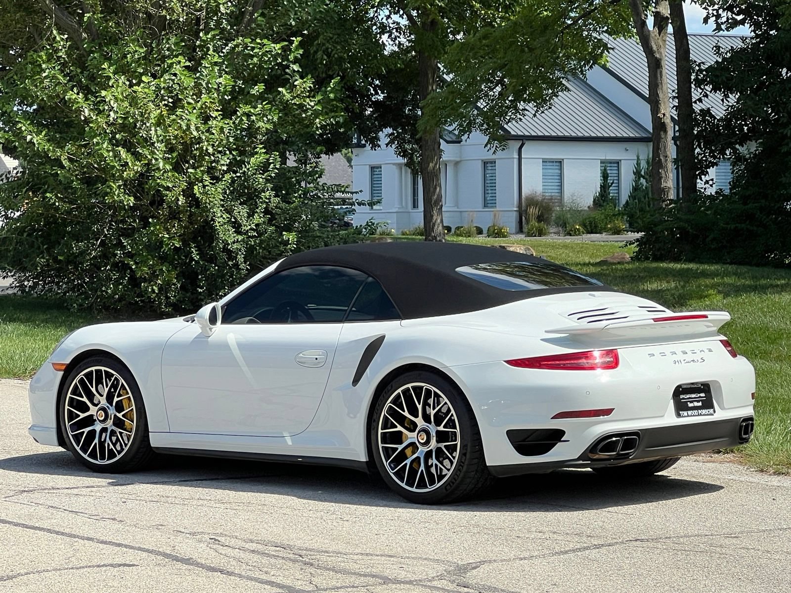 Used 2015 Porsche 911 Turbo S AWD/4WD image 3