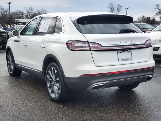 Used 2023 Lincoln Nautilus Reserve image 3