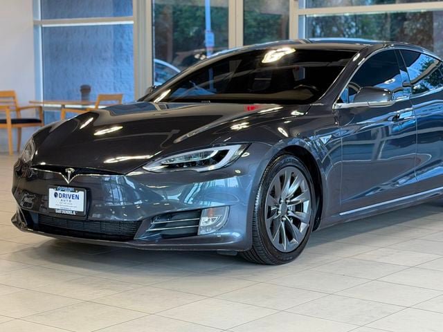 Used 2016 Tesla Model S AWD image 3