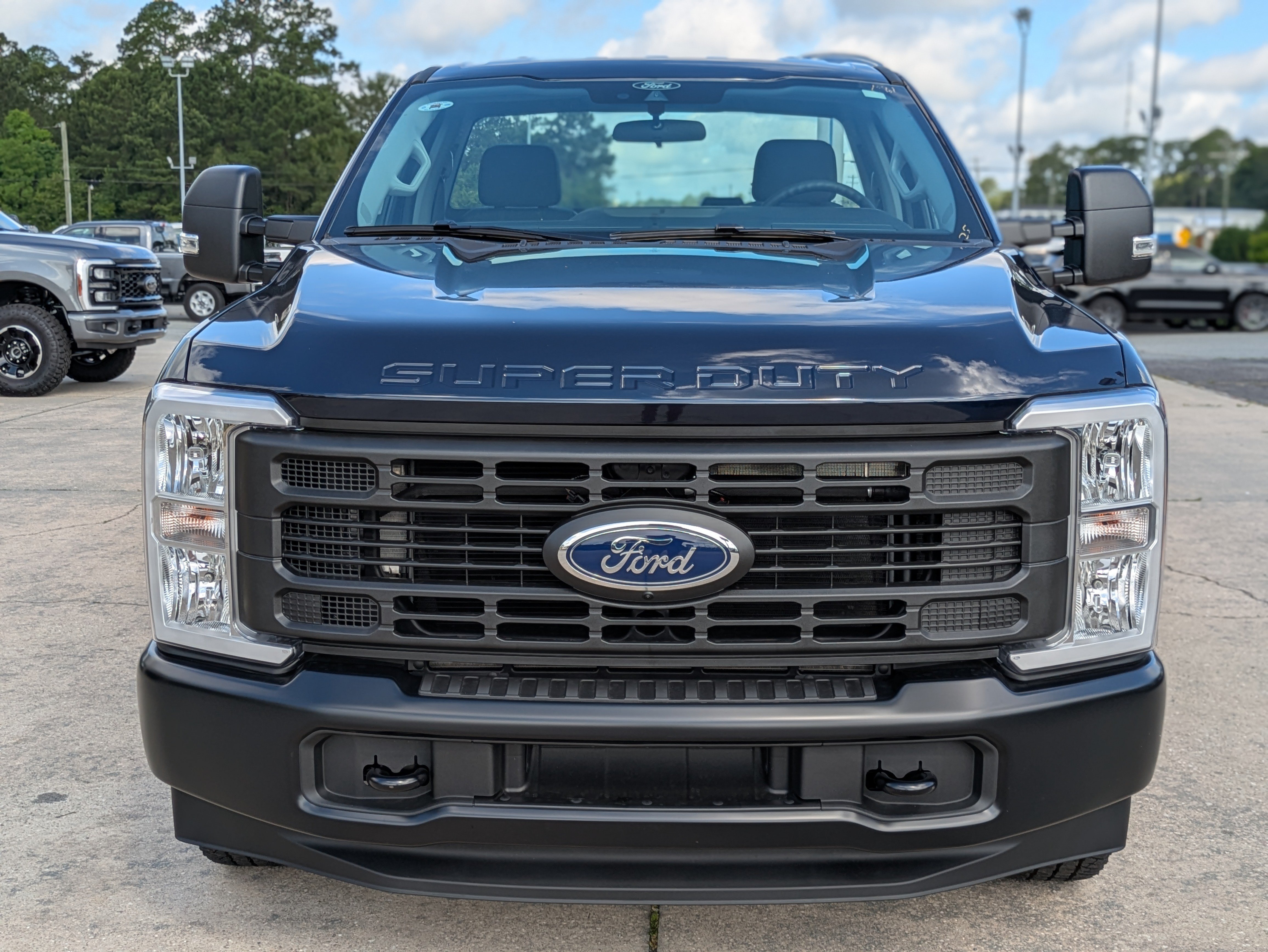 Used 2025 Ford F350 XL w/ 360-Degree Camera Package RWD image 3