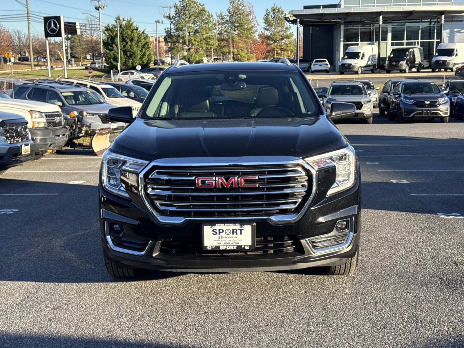 Used 2023 GMC Terrain SLT image 26