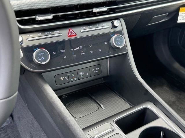 Certified 2025 Hyundai Sonata SEL FWD image 14