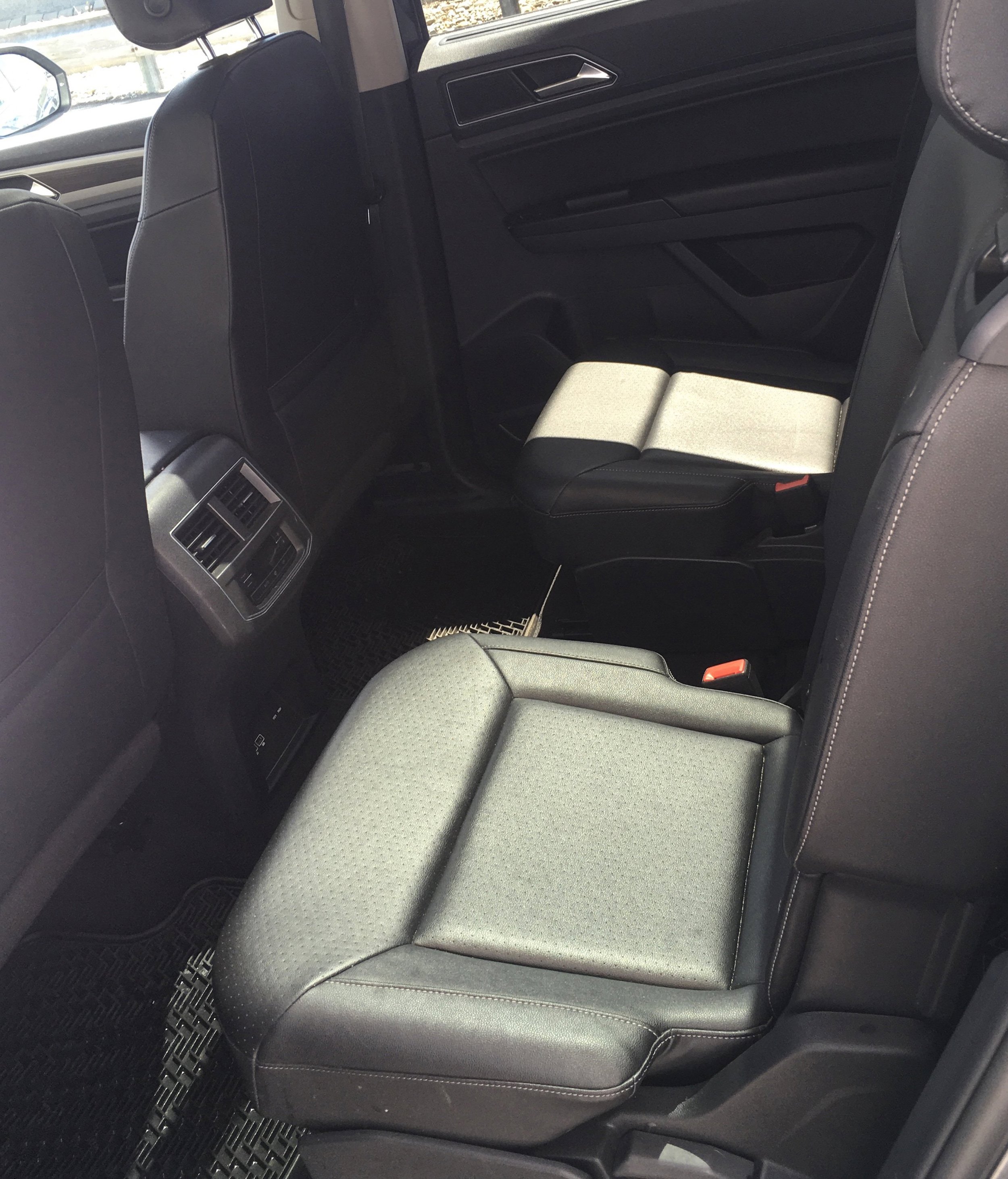Used 2019 Volkswagen Atlas SEL R-Line AWD/4WD image 10