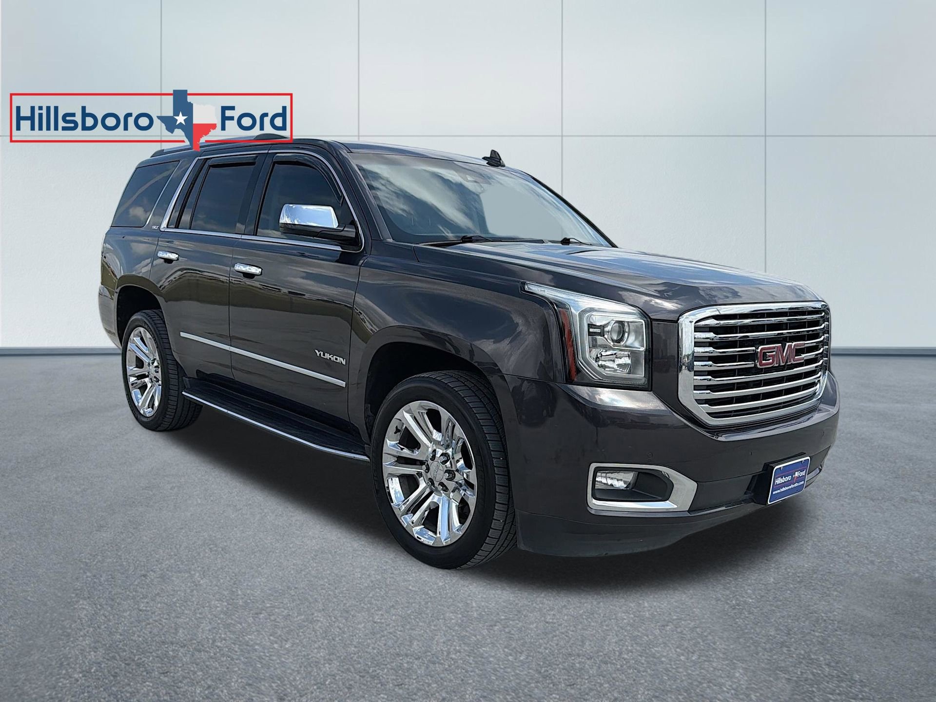 Used 2017 GMC Yukon SLT w/ Premium Edition image 4