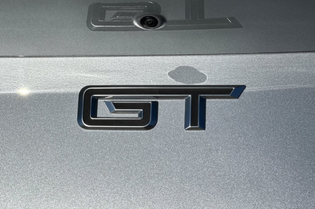 Used 2024 Ford Mustang GT RWD image 25