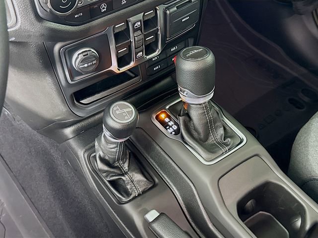 New 2025 Jeep Gladiator Sport image 19