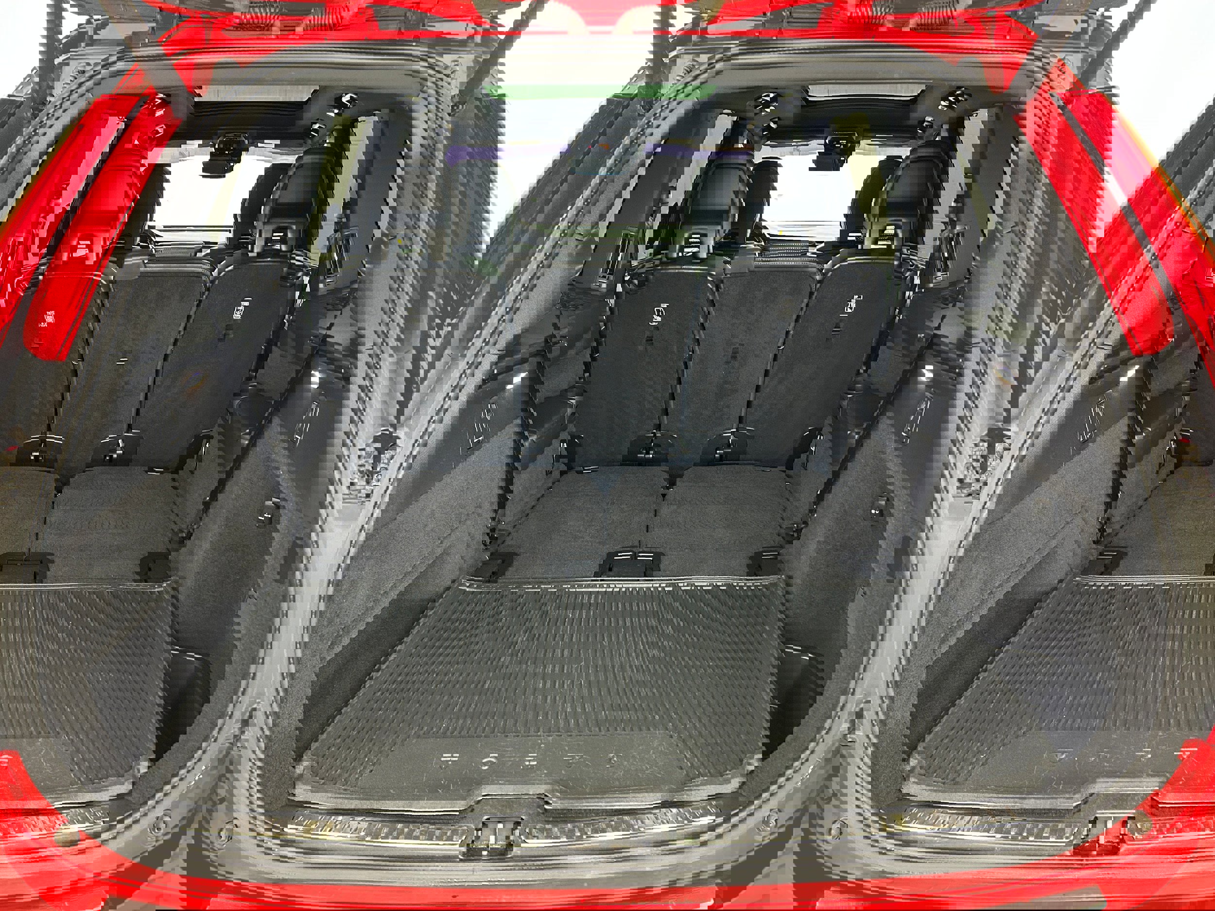 Used 2019 Volvo XC90 T6 R-Design w/ Protection Package AWD/4WD image 34