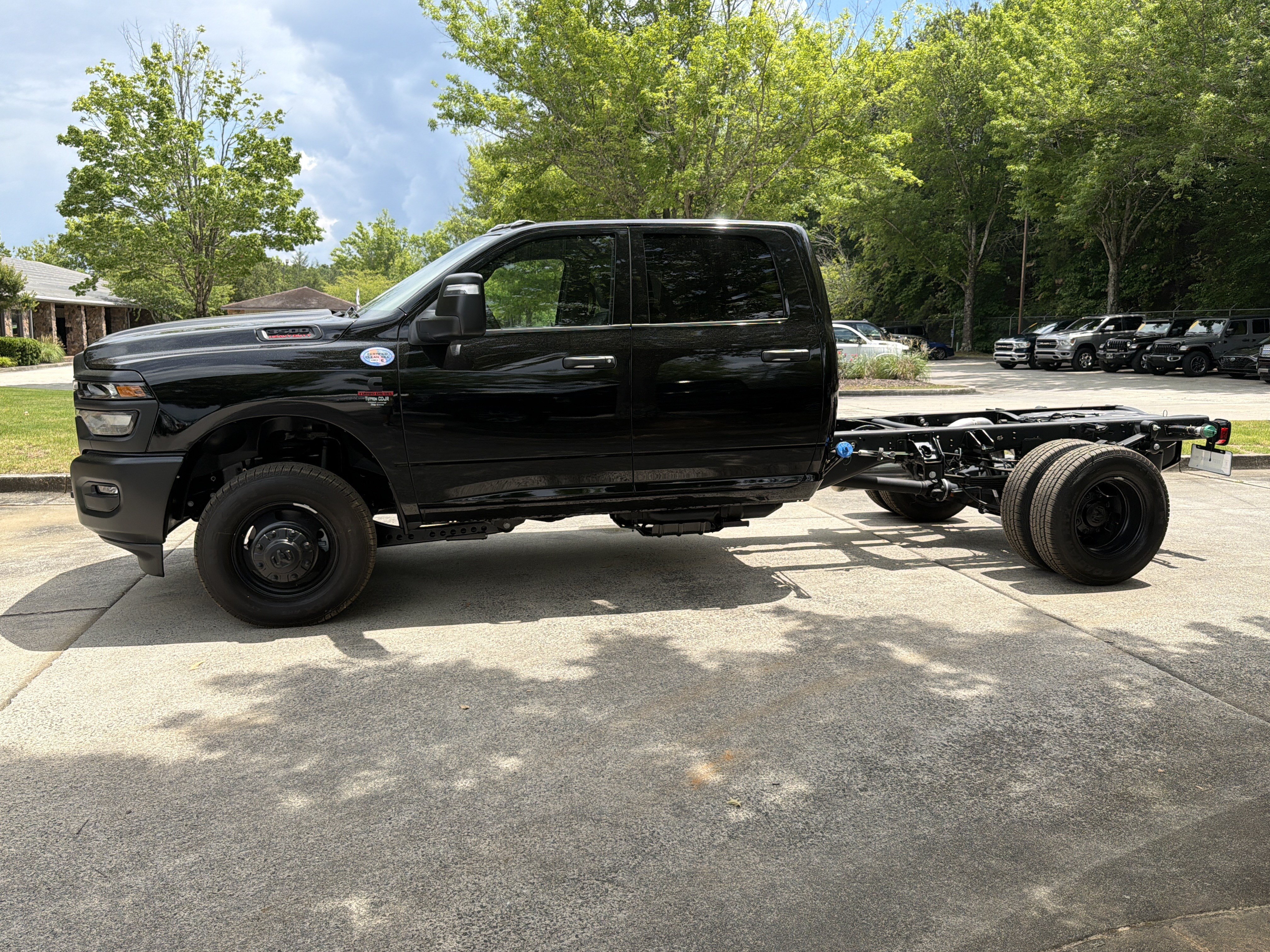 New 2026 RAM 3500 Tradesman AWD/4WD image 4
