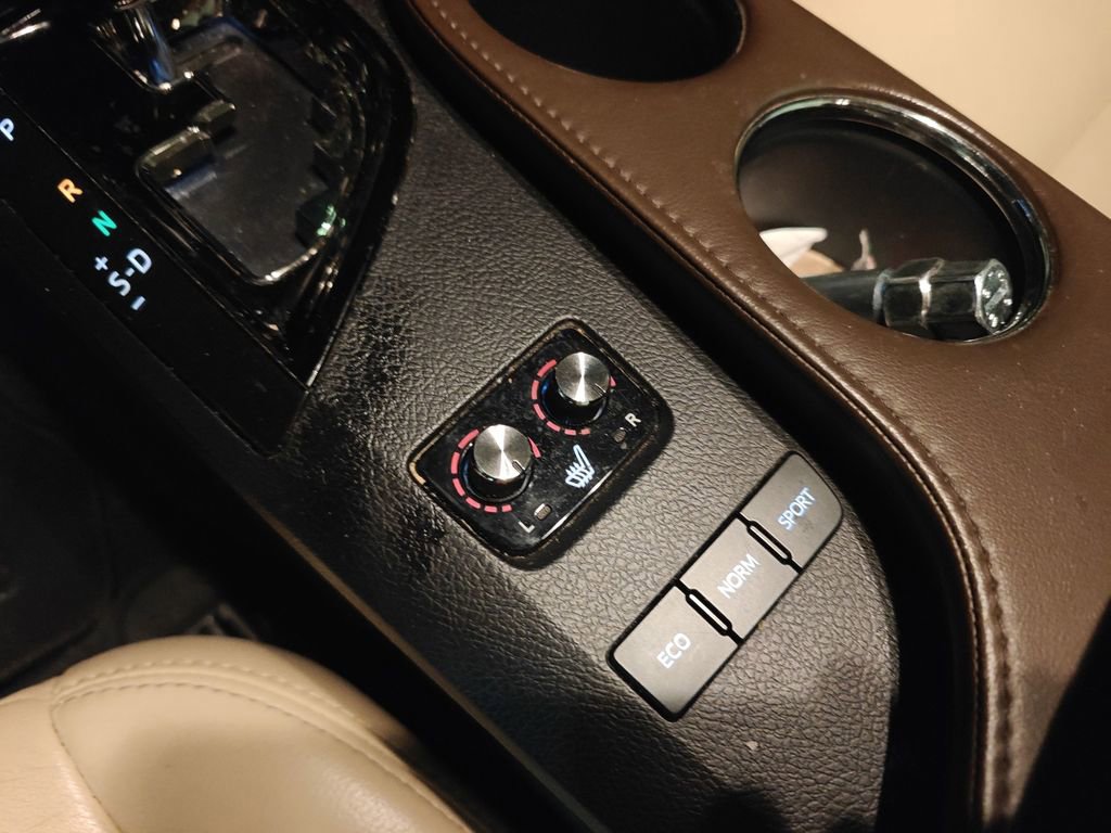 Used 2013 Toyota Avalon XLE Touring image 10