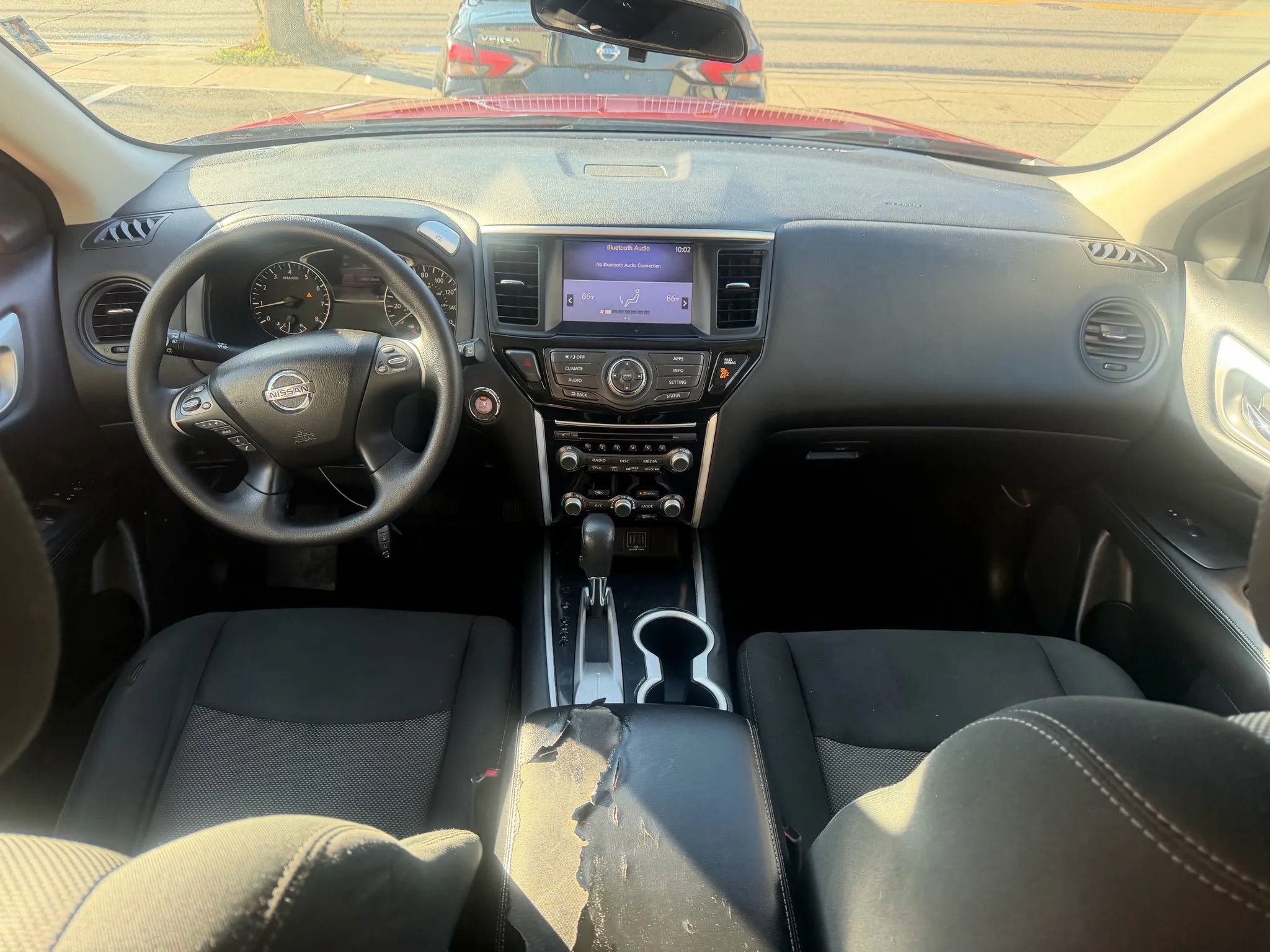 Used 2018 Nissan Pathfinder S image 31