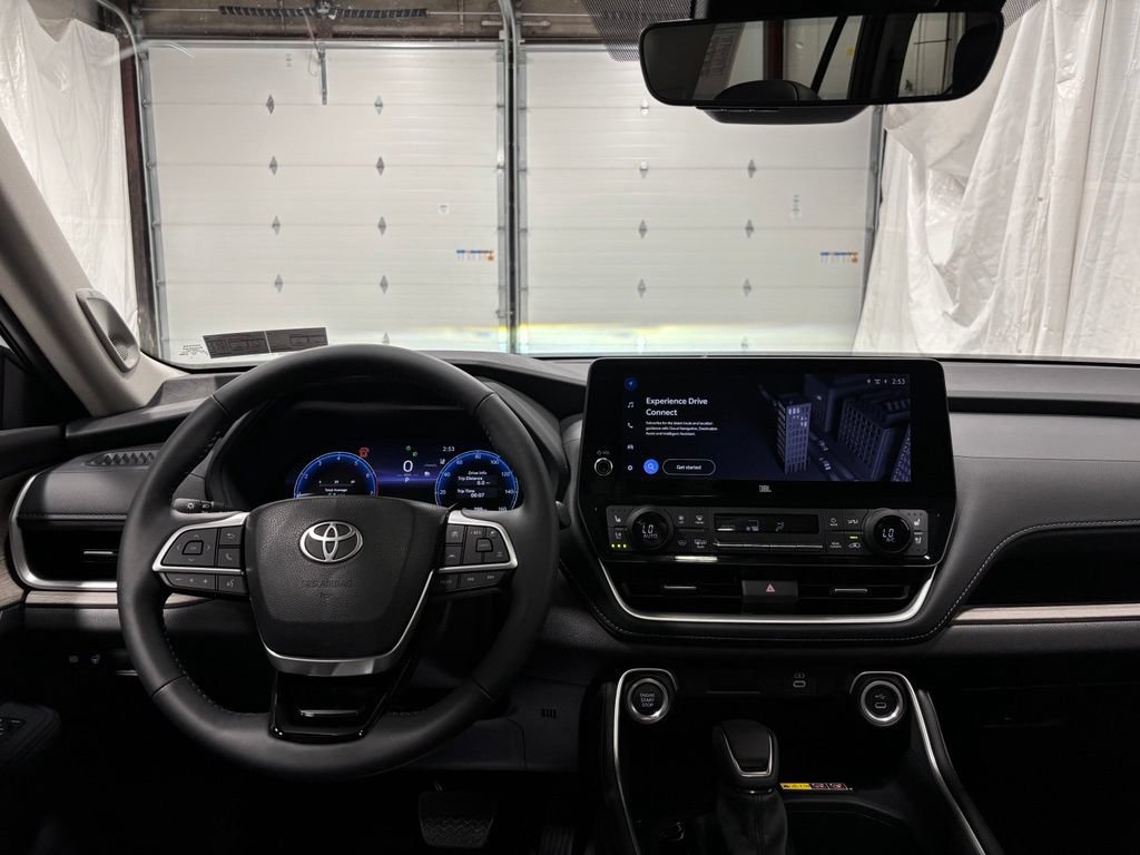 Used 2026 Toyota Grand Highlander AWD image 16