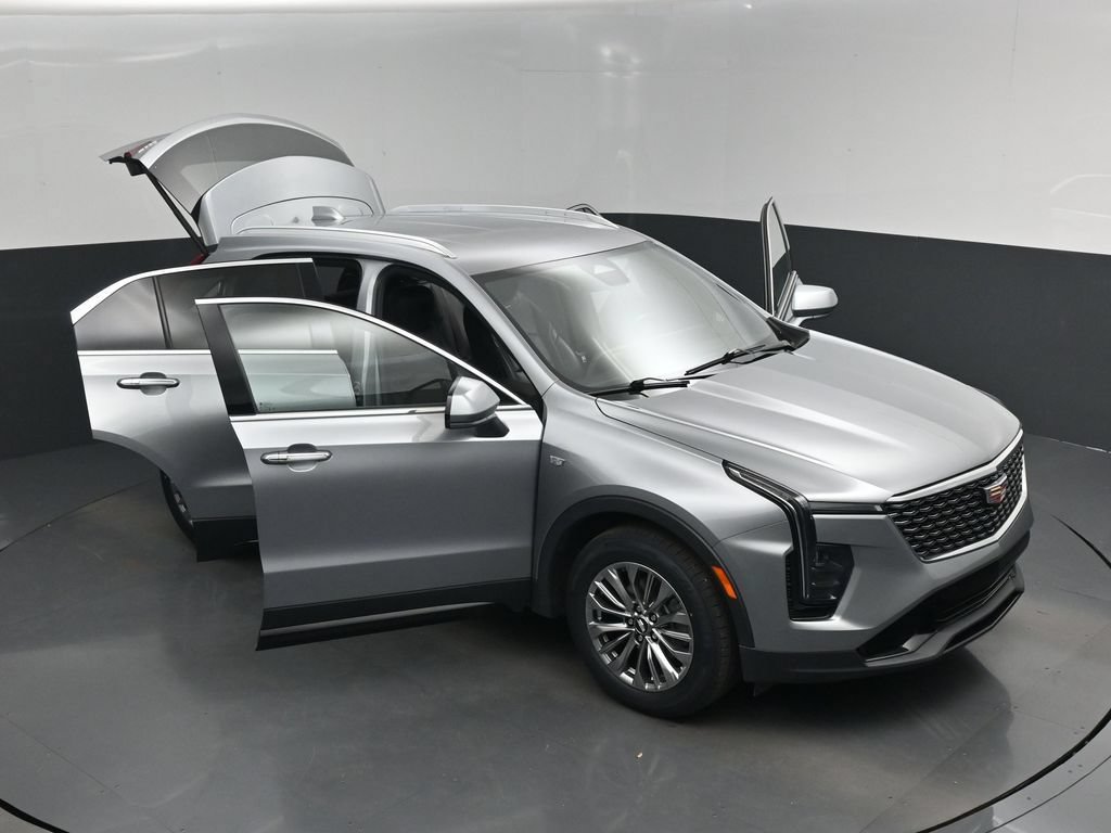 Used 2024 Cadillac XT4 Premium Luxury FWD image 19