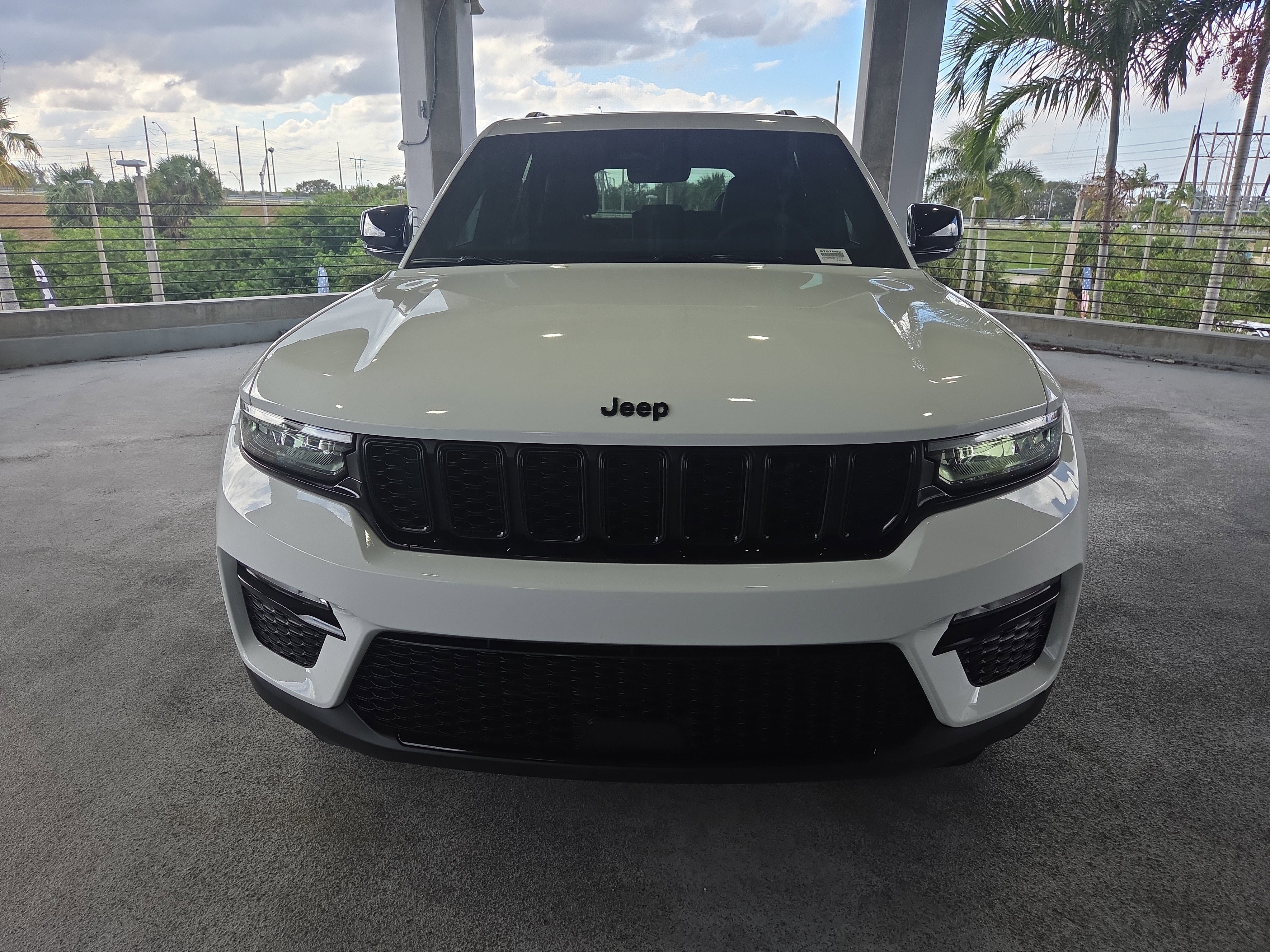 New 2025 Jeep Grand Cherokee Limited w/ Black Appearance Package RWD image 3