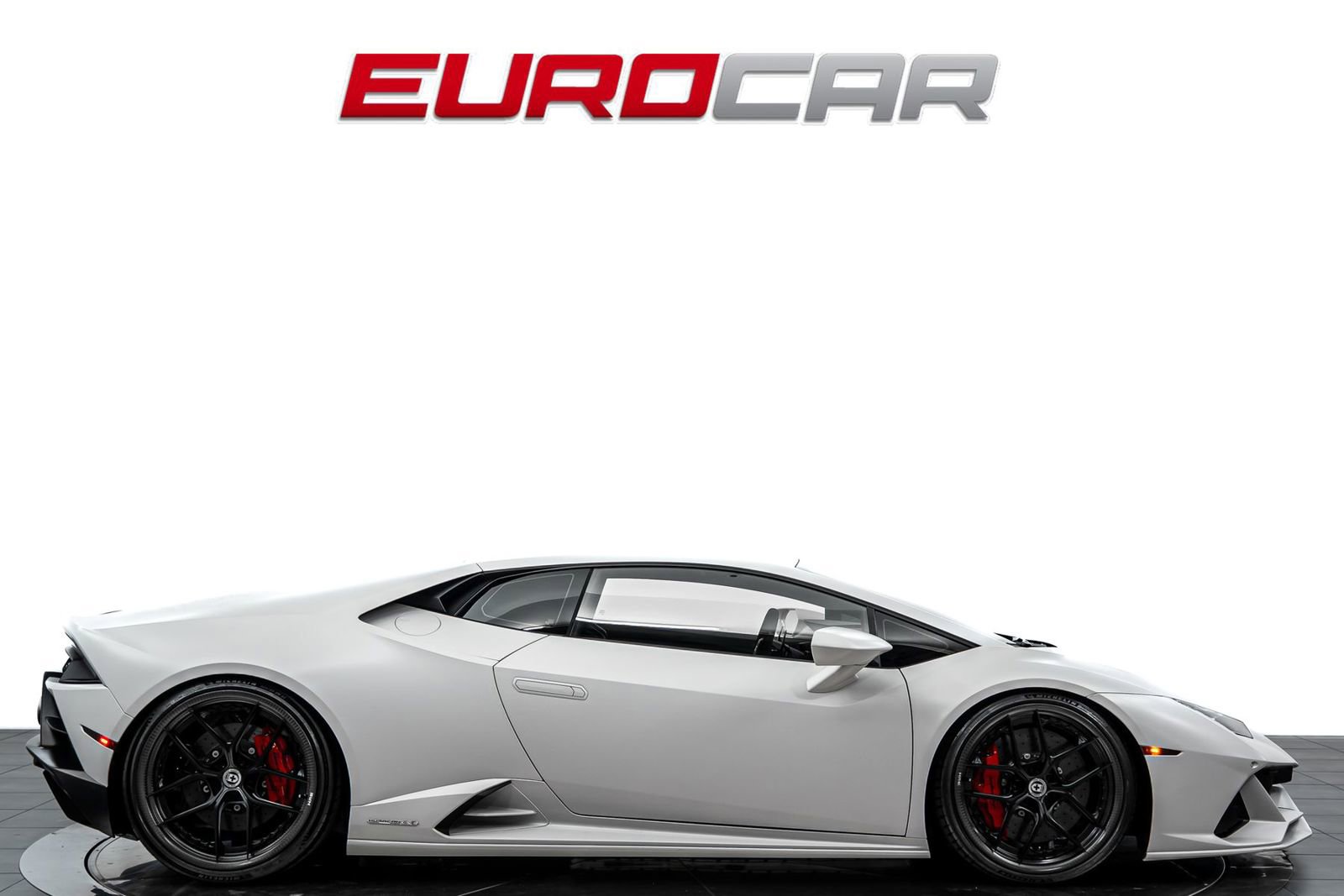 Used 2020 Lamborghini Huracan EVO AWD/4WD image 6