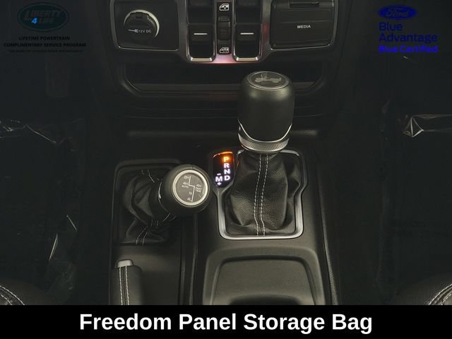 Used 2023 Jeep Wrangler Unlimited Sahara w/ Cold Weather Group AWD/4WD image 23