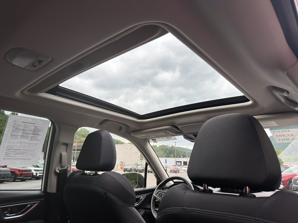 Certified 2023 Subaru Forester Premium AWD/4WD image 30