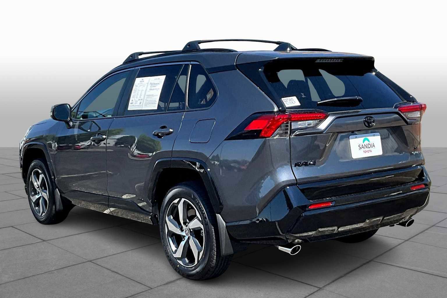 Certified 2025 Toyota RAV4 SE image 10