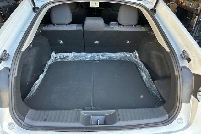 Used 2026 Toyota Prius Plug-In Hybrid FWD image 15