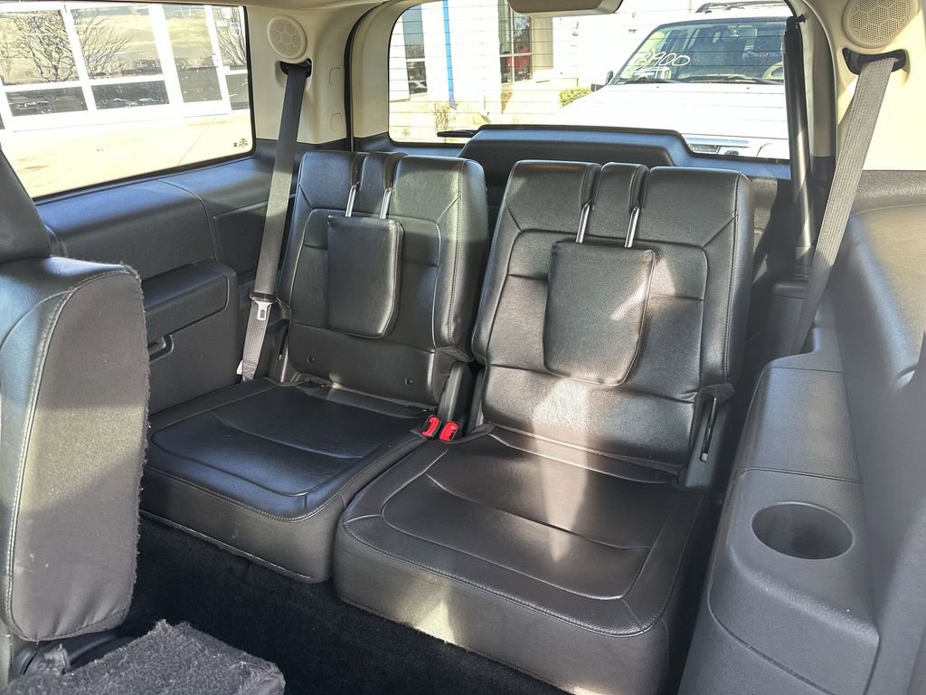 Used 2019 Ford Flex Limited image 25