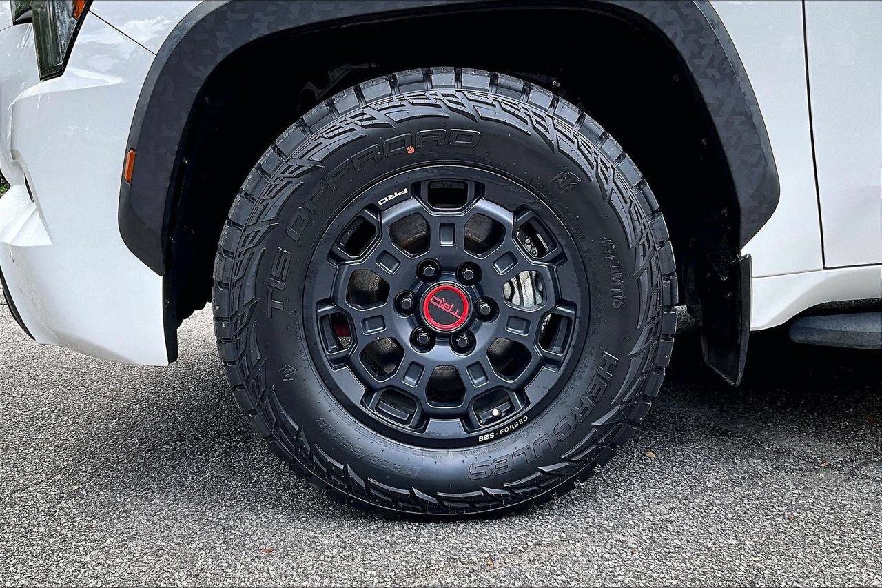 Used 2024 Toyota Sequoia TRD Pro AWD/4WD image 33