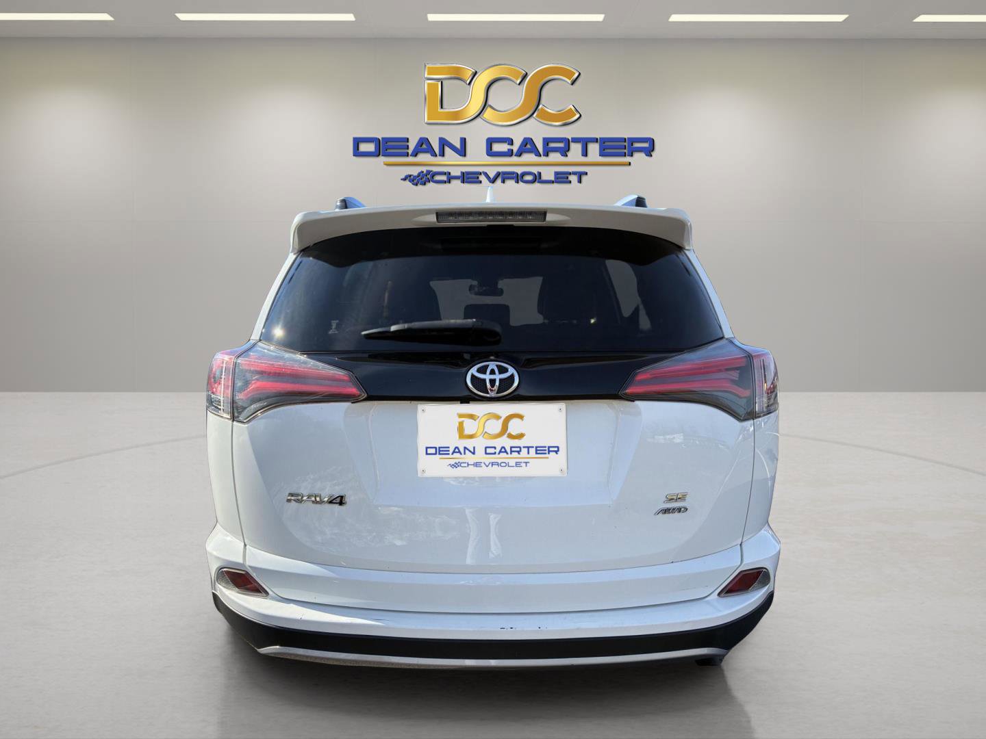 Used 2018 Toyota RAV4 SE w/ Power Extra Value Package AWD/4WD image 6