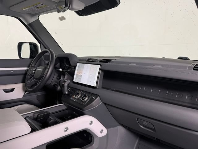 Used 2025 Land Rover Defender 110 S AWD/4WD image 20