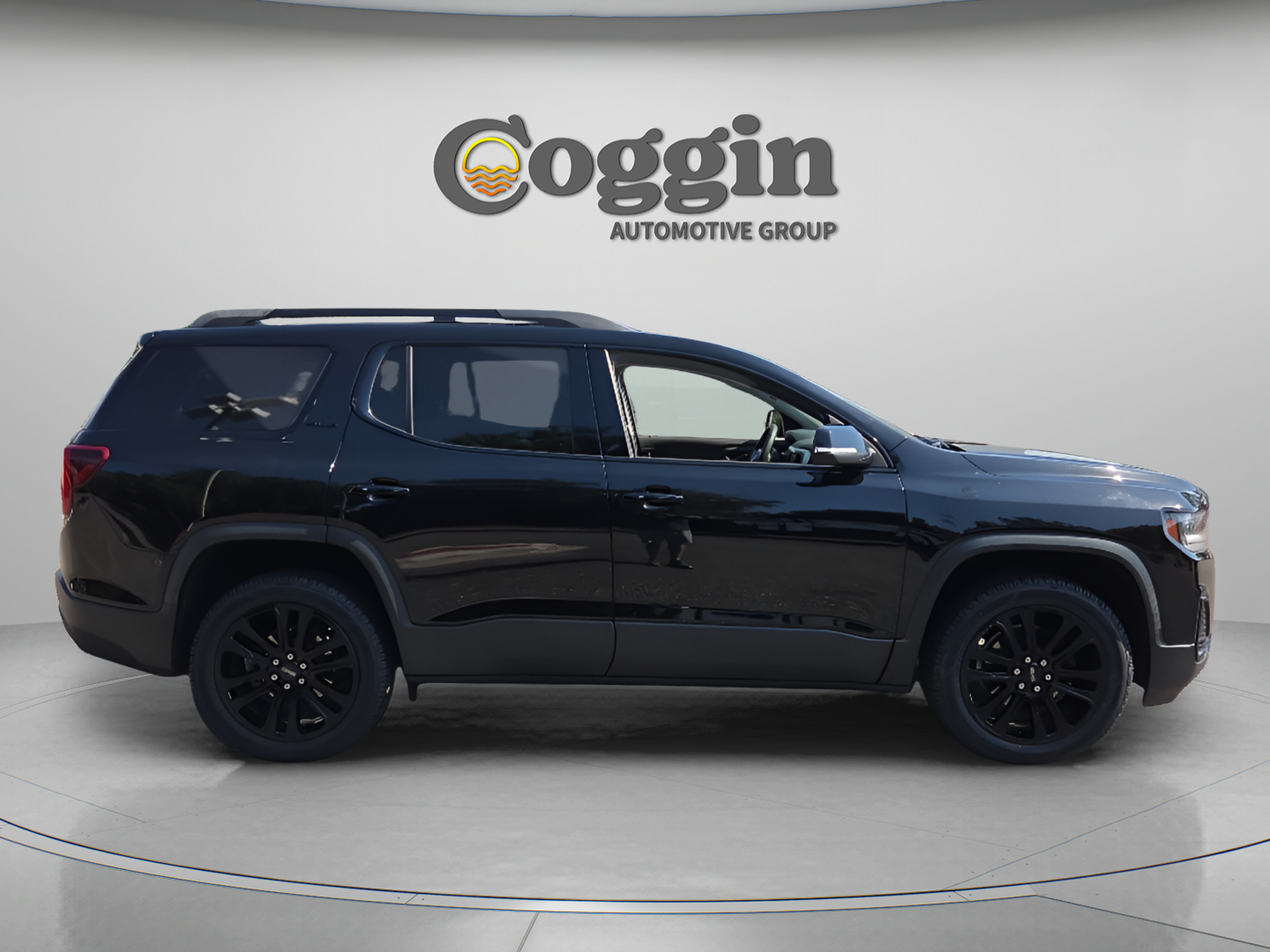 Certified 2023 GMC Acadia SLE w/ Driver Convenience Package FWD image 6