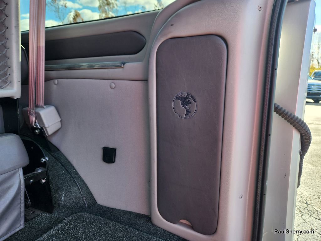 Used 2013 GMC Savana 2500 Extended image 25