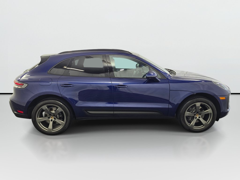 Used 2023 Kia Stinger GT2 AWD/4WD image 15