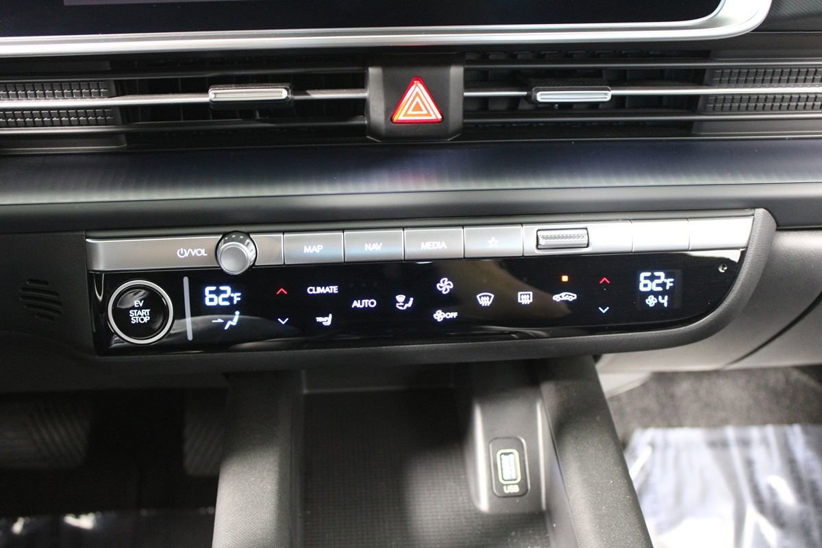 Used 2024 Hyundai Ioniq 6 SE image 17