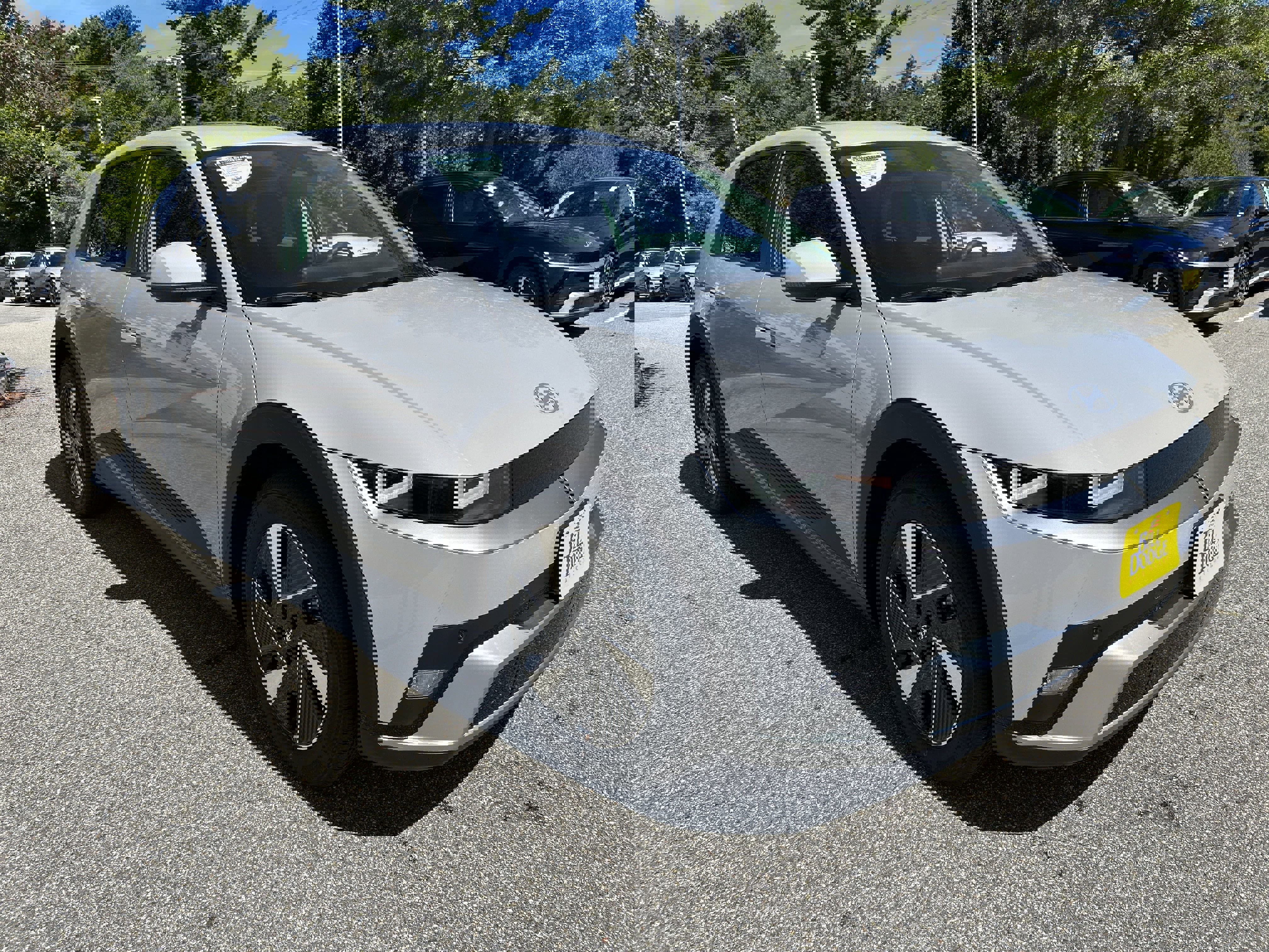 New 2025 Hyundai Ioniq 5 SE image 3