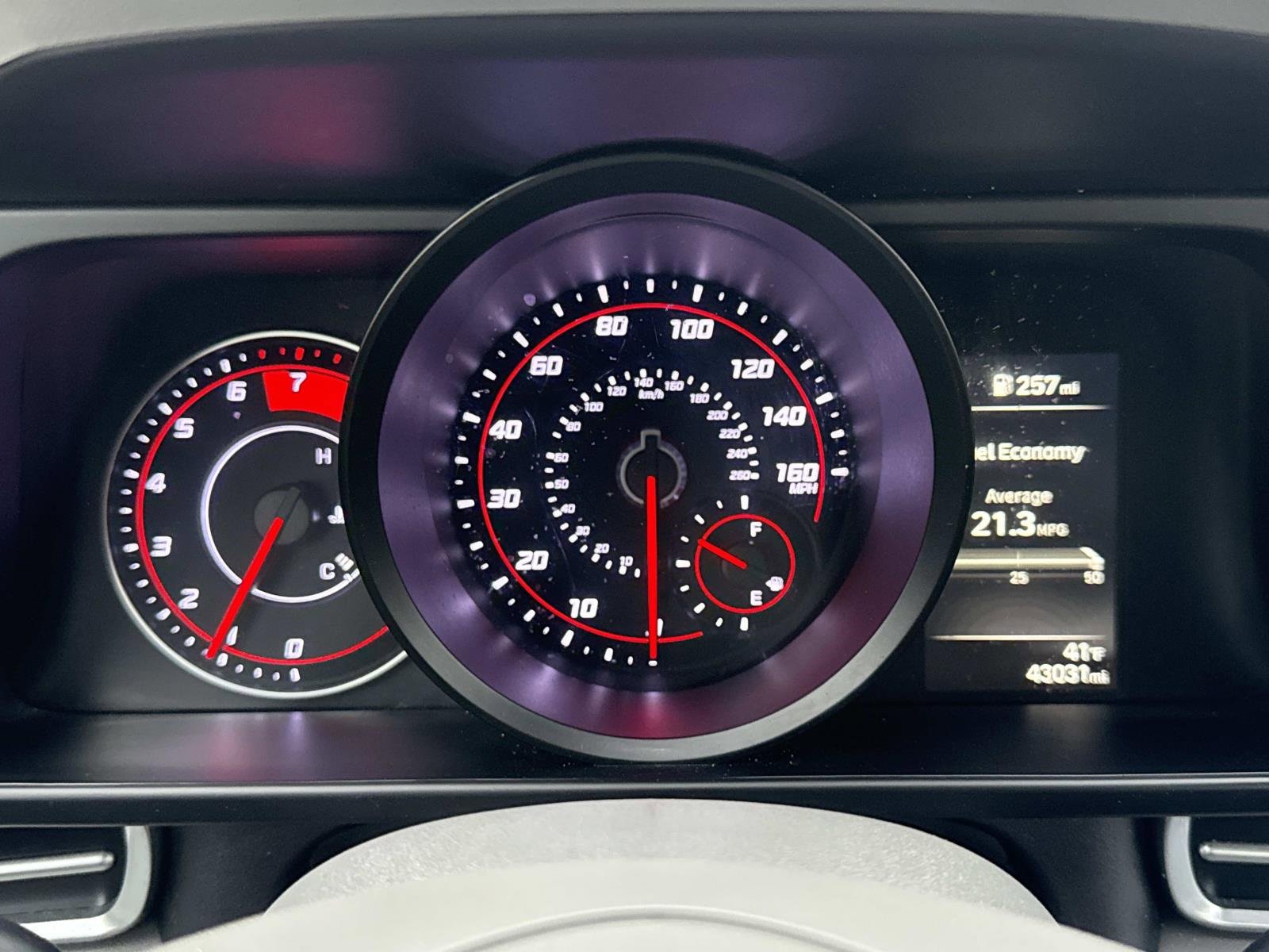 Used 2023 Hyundai Elantra SEL w/ Cargo Package image 17