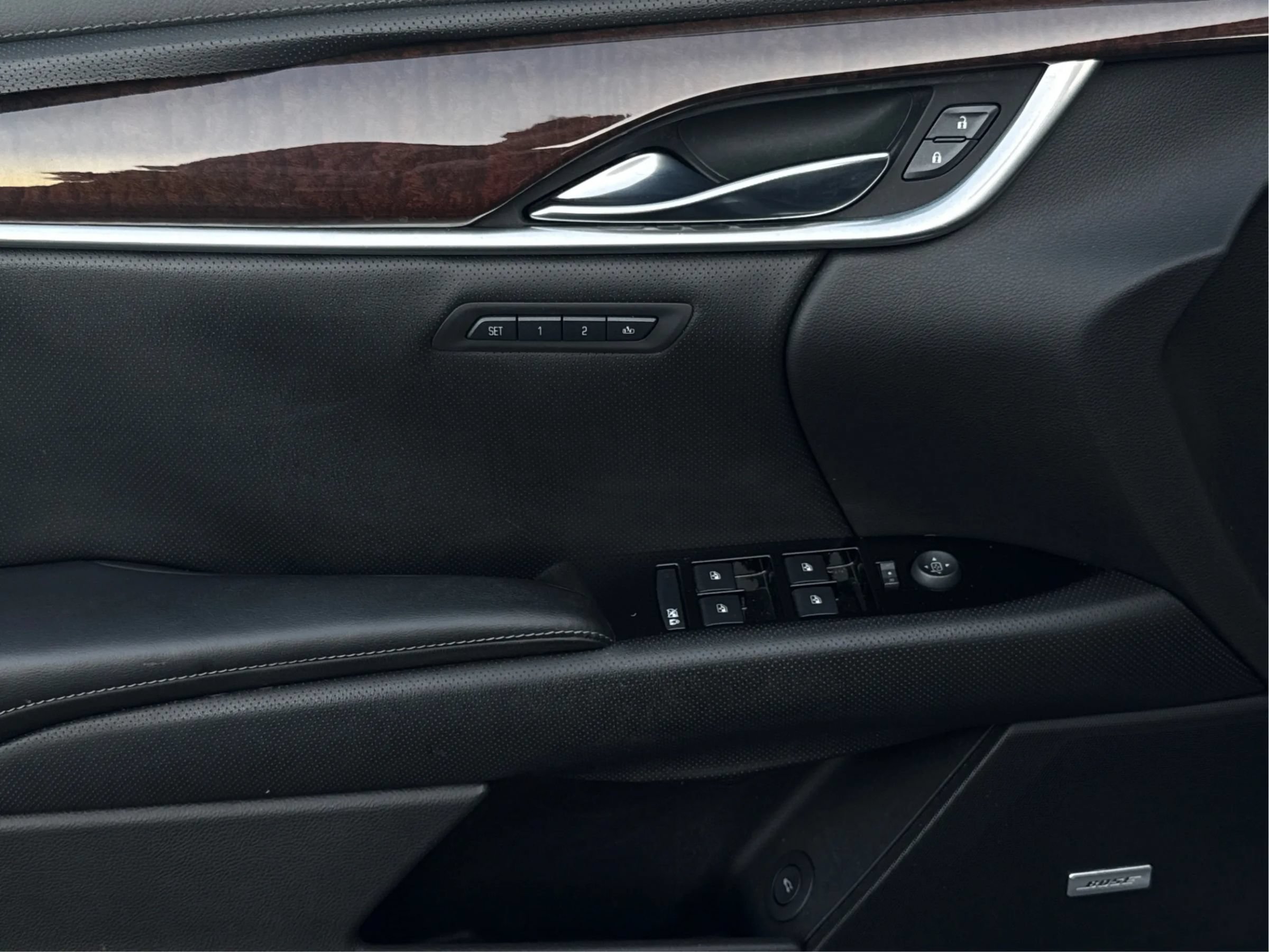 Used 2013 Cadillac XTS Premium FWD image 39