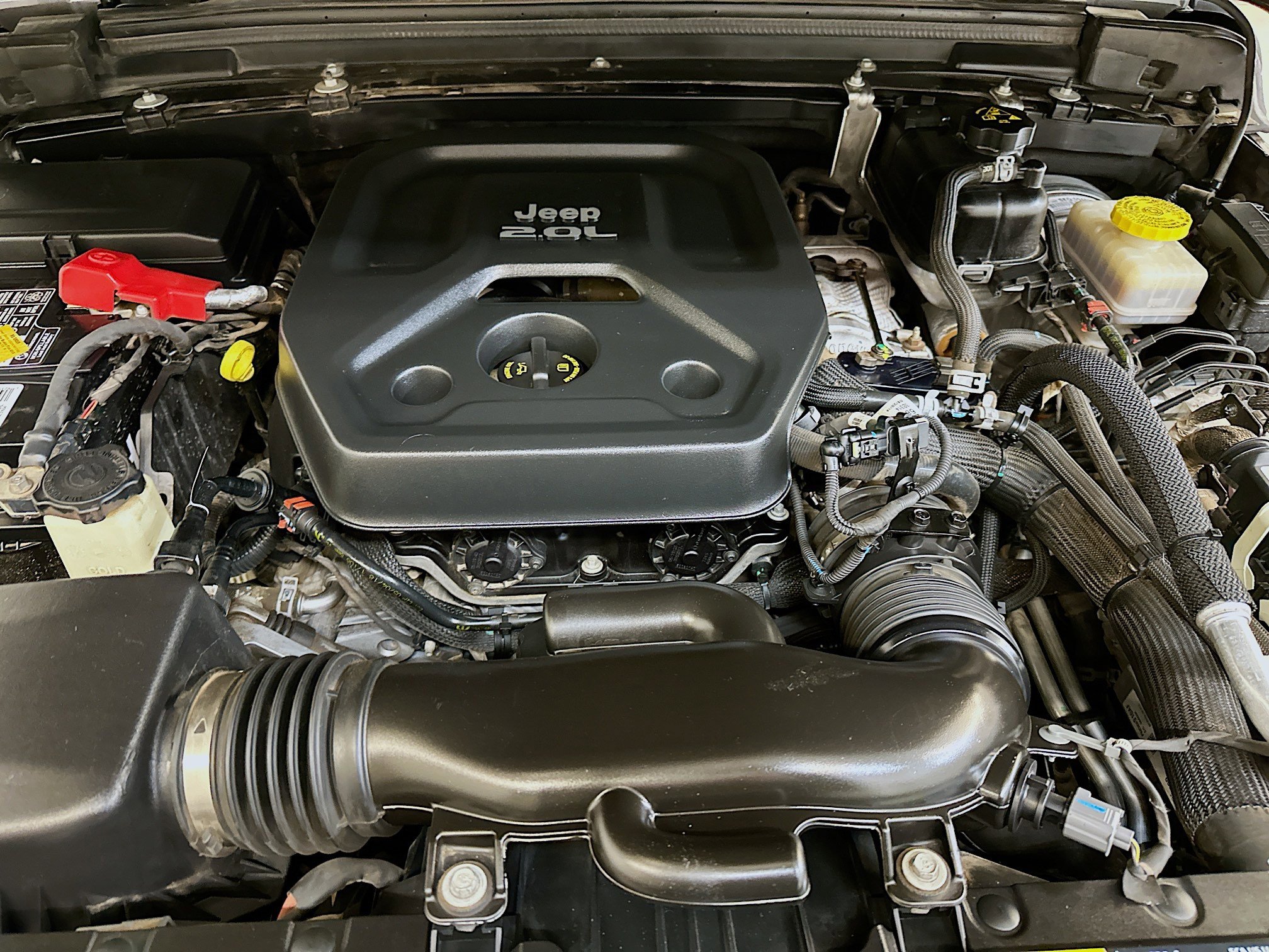 Used 2018 Jeep Wrangler Unlimited Sahara image 34