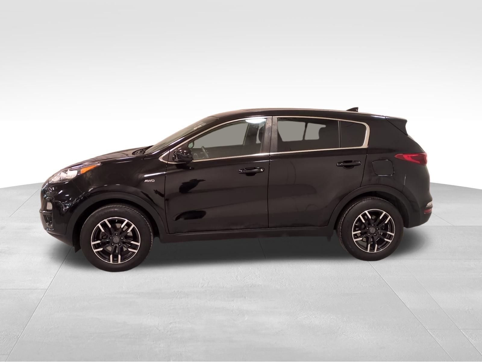 Used 2020 Kia Sportage LX image 6