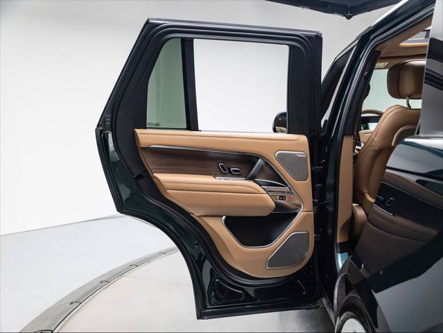 New 2026 Land Rover Range Rover Autobiography AWD/4WD image 25