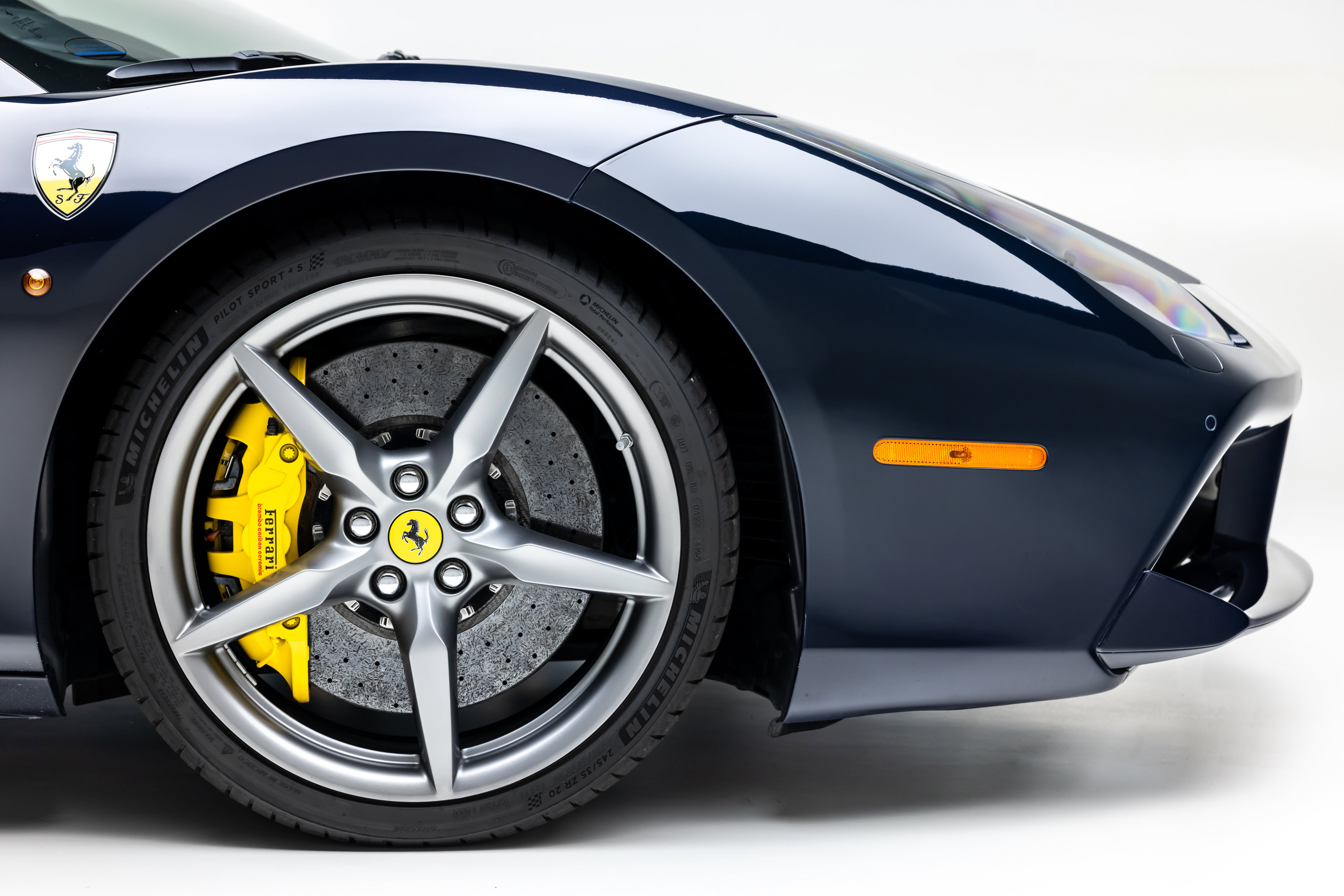 Used 2018 Ferrari 488 Spider RWD image 27
