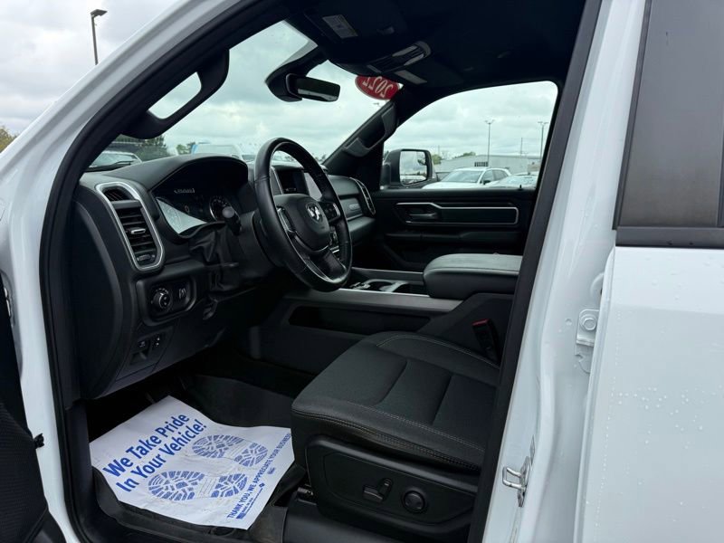 Used 2022 RAM 1500 Big Horn AWD/4WD image 12