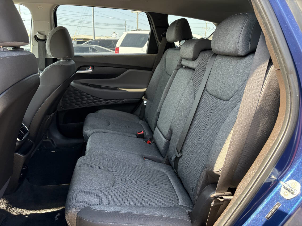 Used 2019 Hyundai Santa Fe SEL FWD image 16
