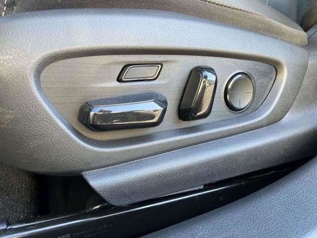 Used 2020 Lexus ES 300h Ultra Luxury w/ Accessory Package image 19