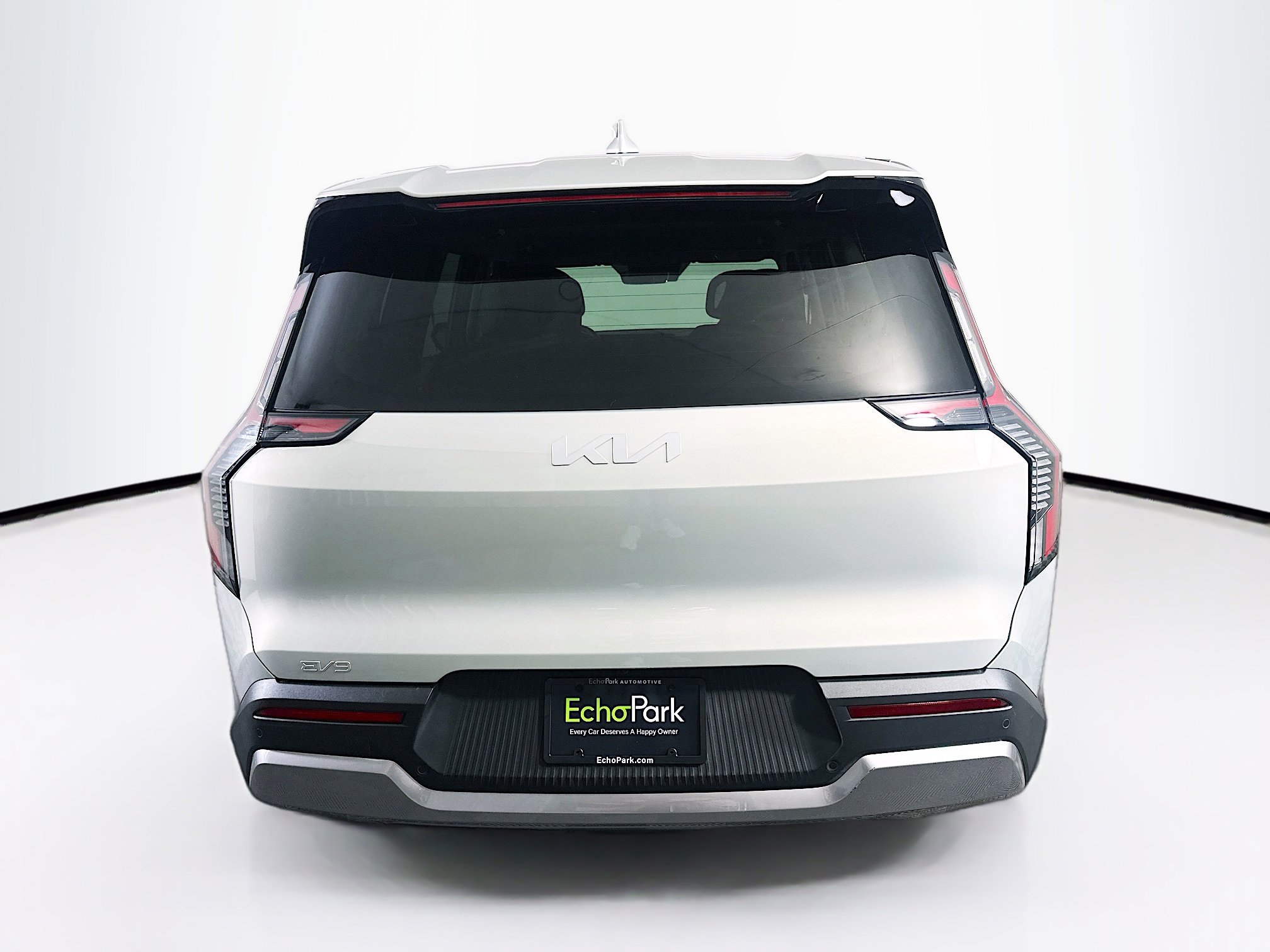 Used 2024 Kia EV9 Light Long Range RWD image 7